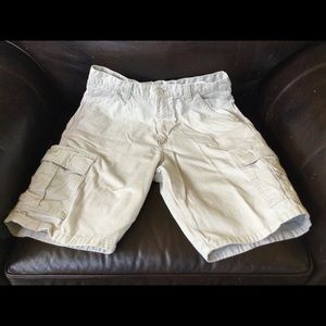 Men’s Wrangler cargo shorts size 30
